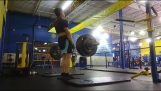 Teenager attacked for making noise while deadlifting