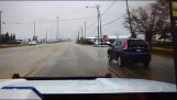 Collision avoided at a railway crossing (Illinois USA)