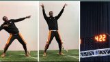 Usain Bolt tasaa NFL kirjaa 40 metrin