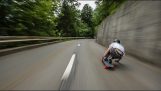 Descent on skate at more than 110 km/h on Swiss roads