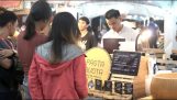 फिलिपिनो स्ट्रीट फूड टूर – मनीला में विदेशी फिलिपिनो खाद्य टूर, फिलीपींस