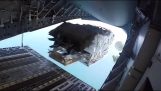 Båt fallskärmsnedsläpp från C-17 flygplan