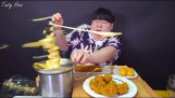 Attack on the cheese fountain