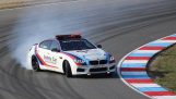 Driftovanie bezpečnostného vozidla BMW