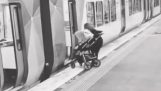 Mother forgets baby in train
