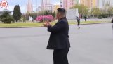 How North Koreans greet Kim Jong Un