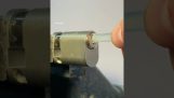 Tip for removing a broken key from a lock