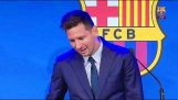 Messi i tårer før starten på sit pressemøde til en stående applaus