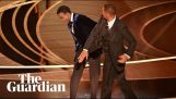 Will Smith pofon vágja az Oscar-díj műsorvezetőjét, Chris Rockot, miután vicc a feleségéről (cenzúrázatlan)