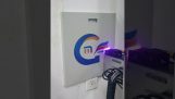 Rewolucyjna drukarka ścienna z atramentem UV: Drukowanie logo firmy na powierzchni metalowej