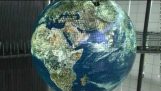 Geo-Cosmo: L'enorme schermo globale