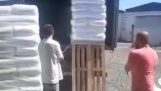 How to unload pallets without a forklift