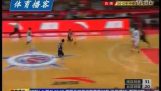 在中国一场篮球比赛如何？…