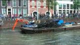 اصطياد الدراجات النارية في أمستردام
