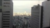 在日本地震期間的摩天大樓