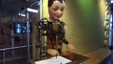 Un robot de 200 de ani