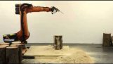 Roboter-Hersteller Hocker aus Kettensäge Baumstämme