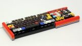 Un trabajo de teclado de la computadora LEGO