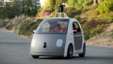 새 독립 실행형 Google의 자동차 스티어링 휠 또는 페달 없는