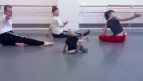 Dança contemporânea com um bebê