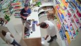 Опит за ограбване на аптека в Бразилия