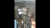 Gigantiska Explosion på kinesiska kemisk fabrik