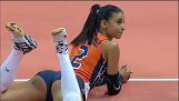 Winifer Fernandez – Krásný krytý volejbal dívky