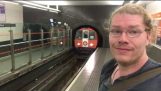 МИРЫ МАЛЕНЬКИЙ поезд метро? Глазго Шотландия