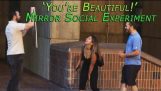 "Du er vakker!’ — Speilet sosialt eksperiment