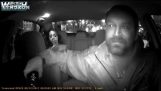 (צא החוצה!) Driver Uber יוצא לדרך רכוב על שני תקוע למעלה בנות על המצלמה!! MGTOW