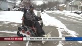 Vétéran de charrues à neige avec fauteuil roulant
