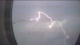 Etihad Боинг 777 Lightning Strike