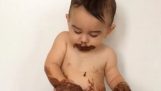 Το μωρό λατρεύει τη Nutella