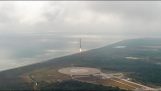 Die erfolgreiche vertikale Landung Rakete Falcon 9