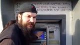 Slår inn diabolical ATM