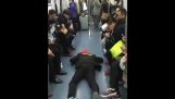 Hvordan til nemt at finde sted i metroen Kina