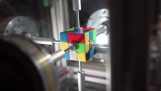 Resolver un cubo de Rubik a 0,38 segundos