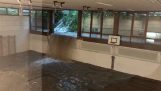 gimnasio piscina se convierte en inundación (Suiza)