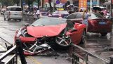 Mujer destruir un Ferrari 458 recién alquilado