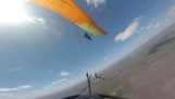 這是不容易做到的滑翔傘在澳大利亞