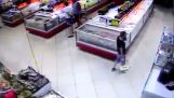 Einkauf im Supermarkt mit Gewalt