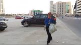 Koreanske millionær renser gaderne hver morgen