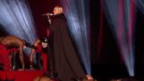Η ξεκαρδιστική πτώση της Madonna