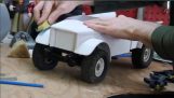 Κατασκευάζοντας το σώμα ενός RC αυτοκινήτου με εκπληκτική λεπτομέρεια