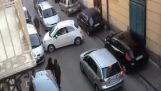 最搞笑的交通堵塞，義大利的街道上