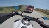 A înregistrat accidentul cu motocicleta sa