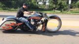 Balistické cykly 30″ Hubless kolesa, Twin Turbo Harley Bagger