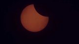 ISS loopt in de voorkant van de zon tijdens de eclips