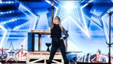 Josephine Lee działa jej magii na sędziów | Przesłuchania Tydzień 3 | Brytyjski Got Talent 2017