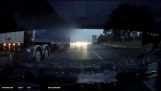 Водій вантажівки хіти водія в Blindspot
